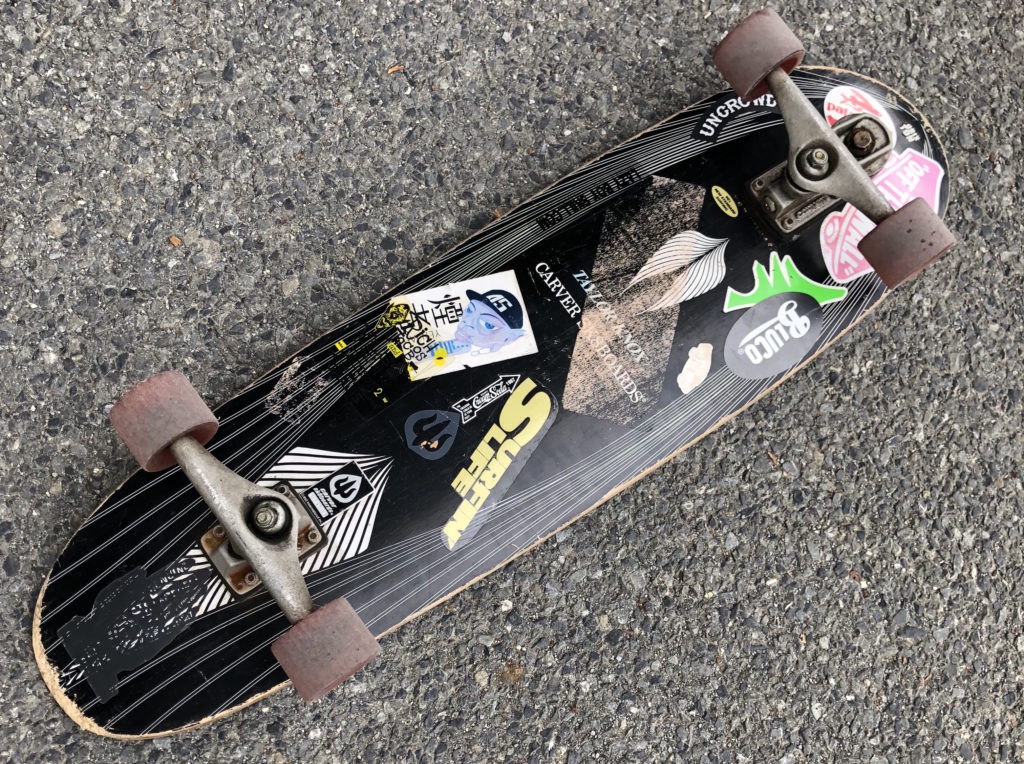 スケートボードはサーフィン上達に役立つか!? スタッフオススメSK8