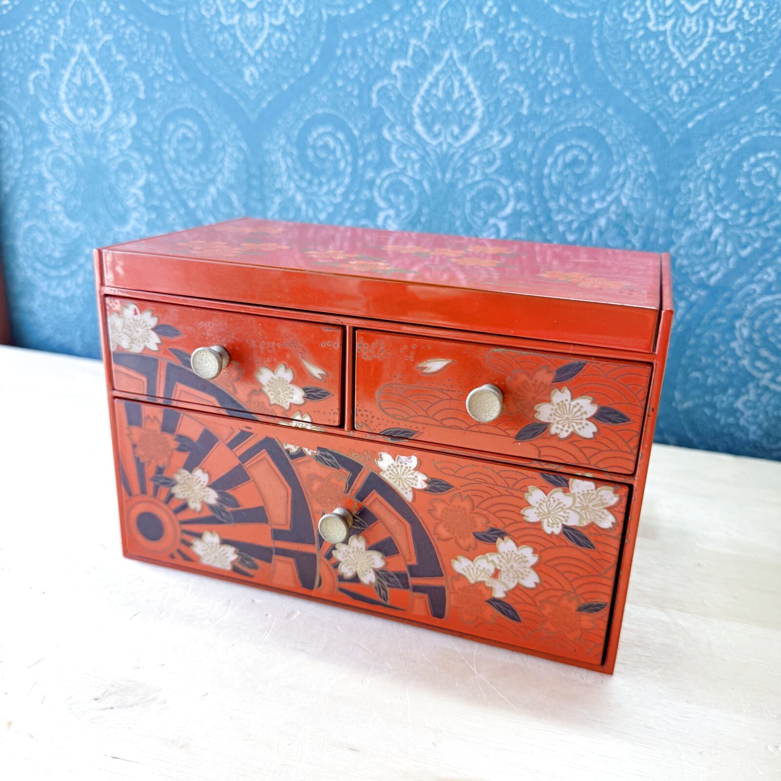 和風の小引き出し 朱色 花柄